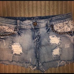 Vintage-looking shorts
